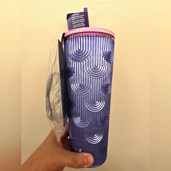 NWT Starbucks 2025 LATAM Mermaid Scale Venti Tumbler With Extra Lid - Picture 3 of 5